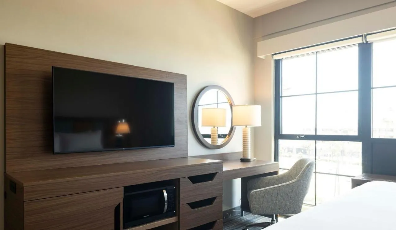 Hampton Inn & Suites Maui North Shore Kahului