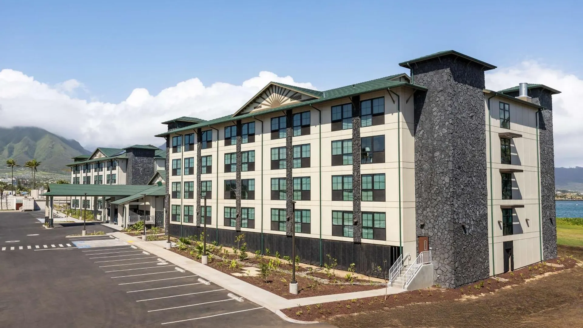 *** Hotel Hampton Inn & Suites Maui North Shore Kahului USA